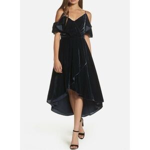 Chelsea28 Women's Cold Shoulder Blue Velvet Midi Dress